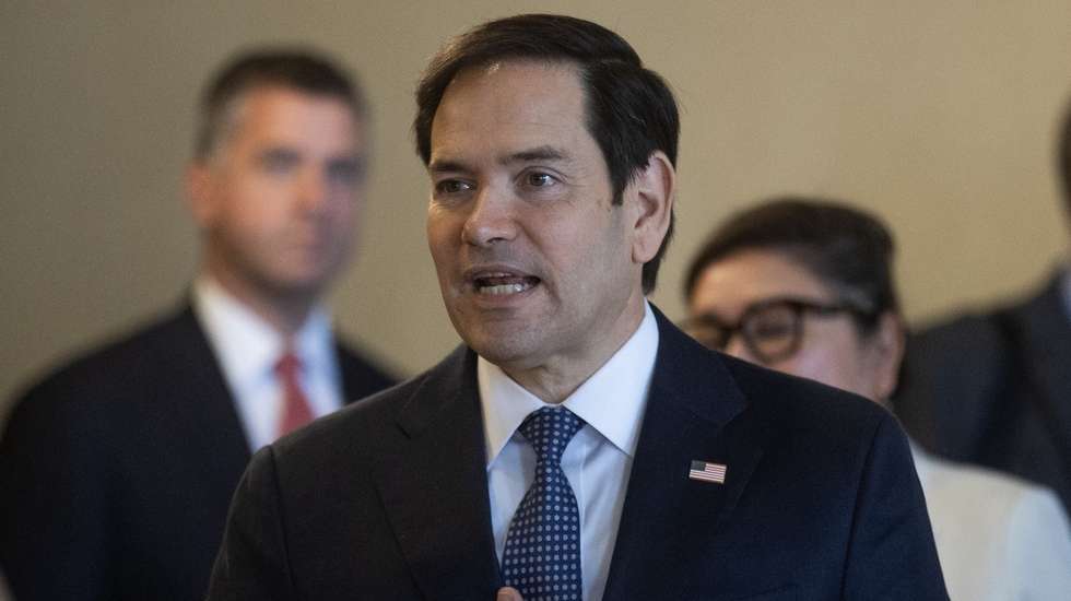 epa11879069 US Secretary of State Marco Rubio arrives at the National Palace in Santo Domingo, Dominican Republic, 06 February 2025. Rubio arrived in the Dominican Republic, the last stop of his first international tour after taking office, where he will meet with Dominican President Luis Abinader.  EPA/ORLANDO BARRIA