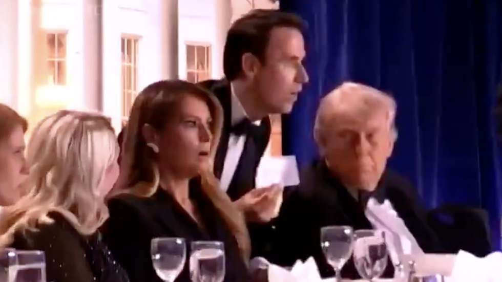 O momento em que Melania Trump reagiu aos disparos