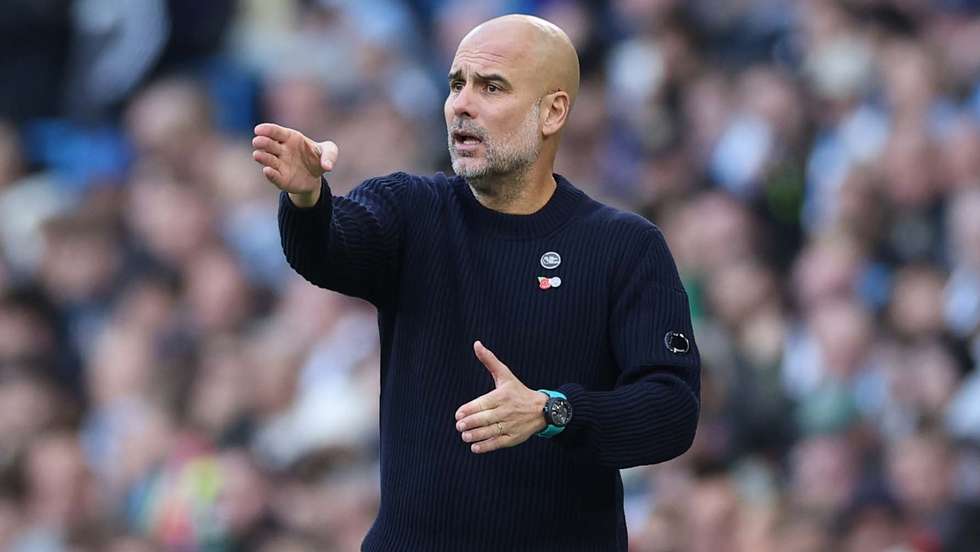 epa11685212 Manchester City manager Pep Guardiola gestures during the English Premier League soccer match between Manchester City and Southampton FC, in Manchester, Britain, 26 October 2024.  EPA/ADAM VAUGHAN EDITORIAL USE ONLY. No use with unauthorized audio, video, data, fixture lists, club/league logos, 'live' services or NFTs. Online in-match use limited to 120 images, no video emulation. No use in betting, games or single club/league/player publications.