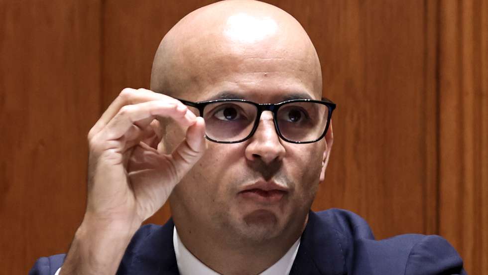 O ministro das Finanças, João Leão, durante a sua audição na Comissão de Orçamento e Finanças, no âmbito da apreciação, na generalidade, da Proposta de Lei n.º 116/XIV/3.ª (GOV) - Aprova o Orçamento do Estado para 2022, na Assembleia da República, em Lisboa, 22 de outubro de 2021. ANTÓNIO COTRIM/LUSA