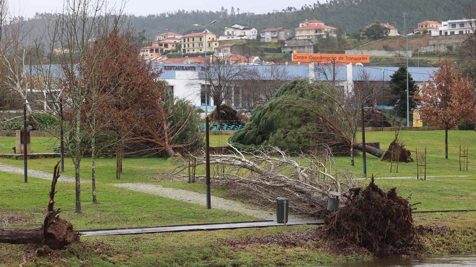 Esta isenção excecional da tarifa de disponibilidade do serviço de abastecimento de água é relativa ao período compreendido entre 28 de janeiro e 15 de fevereiro
