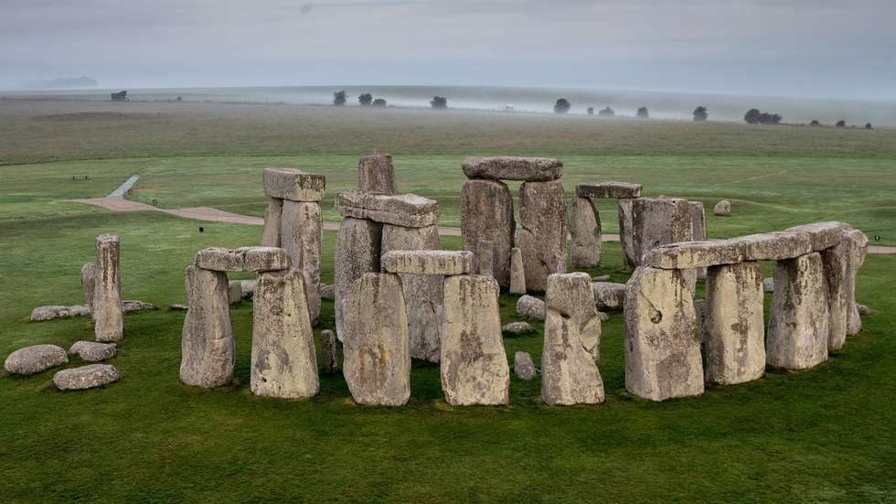 Além de albergar, possivelmente, os construtores de Stonehenge, pensa-se que a aldeia arqueológica fosse um local onde eram realizadas várias cerimónias e banquetes