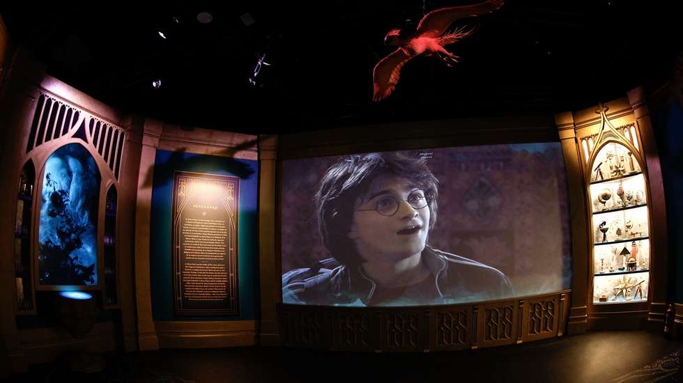 epa11647502 One of the rooms housing the 'Harry Potter: The Exhibition' at Ibercaja Delicias Space in Madrid, Spain, 07 October 2024. The interactive exhibition is held in over 20 galleries and allows visitors to explore moments, characters, settings and creatures of the Harry Potter and Fantastic Beasts films, through behind-the-scenes details such as props, authentic costumes worn by actors, hand-made buttons, tatted lace trimmings, and even burn marks. The Harry Potter exhibition runs from 04 October 2024 to 06 January 2025.  EPA/RODRIGO JIMENEZ