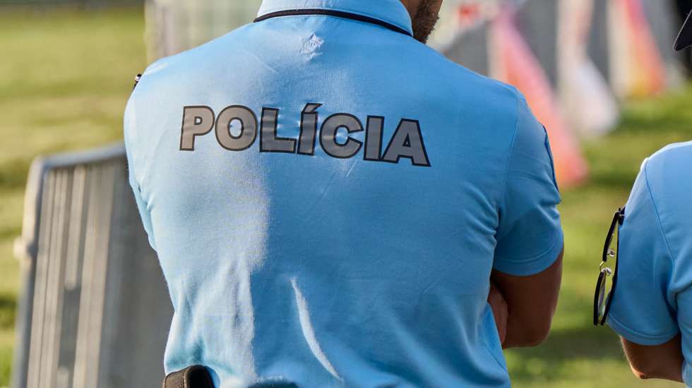 Polícia