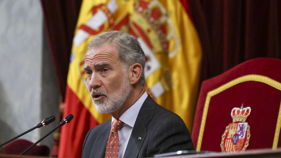 epa13274218 Spain's King Felipe IV chairs the opening of the 12th Ibero-American Parliamentary Forum in Madrid, Spain, 01 October 2026.  EPA/Kiko Huesca