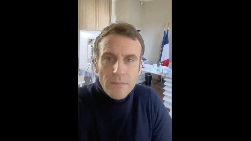 Emmanuel Macron esteve com António Costa a 16 de dezembro, que desde que se soube que o Presidente francês testou positivo está em isolamento
