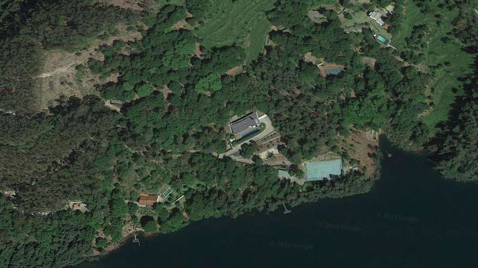 A casa de Cristiano Ronaldo foi construída tendo como justificação a existência de uma ruína no local que, de acordo com as autoridades, não existia