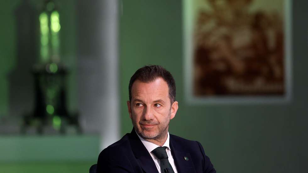 O presidente do Sporting Clube de Portugal (SCP), Frederico Varandas, momentos antes de um debate com o candidato à presidência do clube, Bruno Sorreluz (ausente da foto), no âmbito da assembleia-geral eleitoral do Sporting, em Lisboa, 12 de março de 2026. ANTÓNIO PEDRO SANTOS/LUSA