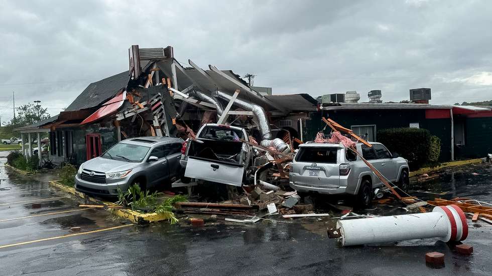 epaselect epa11632570 A handout photo made available by the City of Rocky Mountain, North Carolina showing damage caused by the storm that started as Hurricane Helene in Rocky Mountain, North Carolina, USA, on 27 September 2024 (Issued on 29 September 2024). Many parts of the southeastern portion of the United States, including western North Carolina and Tennessee, have been affected by the heavy rains and wind brought by the storm, which has killed at least 64 people.  EPA/CITY OF ROCKY MOUNTAIN / HANDOUT HANDOUT EDITORIAL USE ONLY/NO SALES
