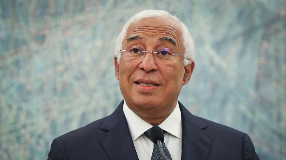 António Costa lembra que "administração pública não entrará em gestão"