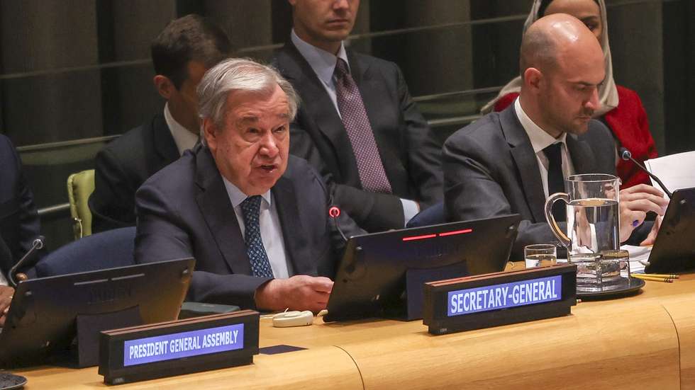 epa12268861 Secretary-General of the United Nations Antonio Guterres (L) speaks during a conference on the two-State solution to the Israeli-Palestinian conflict, at the United Nations (UN) headquarters in New York, New York, USA, 28 July 2025.  EPA/SARAH YENESEL