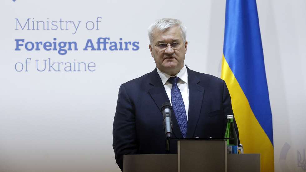 epa11876571 Ukrainian Foreign Minister Andrii Sybiha addresses a joint press conference with the British foreign secretary in Kyiv, Ukraine, 05 February 2025. The British foreign secretary arrived in Ukraine to meet with senior Ukrainian officials amid the ongoing Russian invasion.  EPA/SERGEY DOLZHENKO