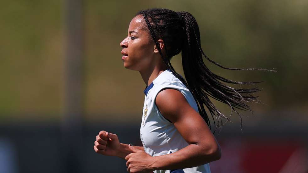 A jogadora da seleção nacional feminina de futebol, Jessica Silva, durante o treino da equipa de preparação para os jogos com a Inglaterra e a Bélgica para a Liga das Nações, na Cidade do Futebol, em Oeiras, 27 de maio de 2025. JOSÉ SENA GOULÃO/LUSA