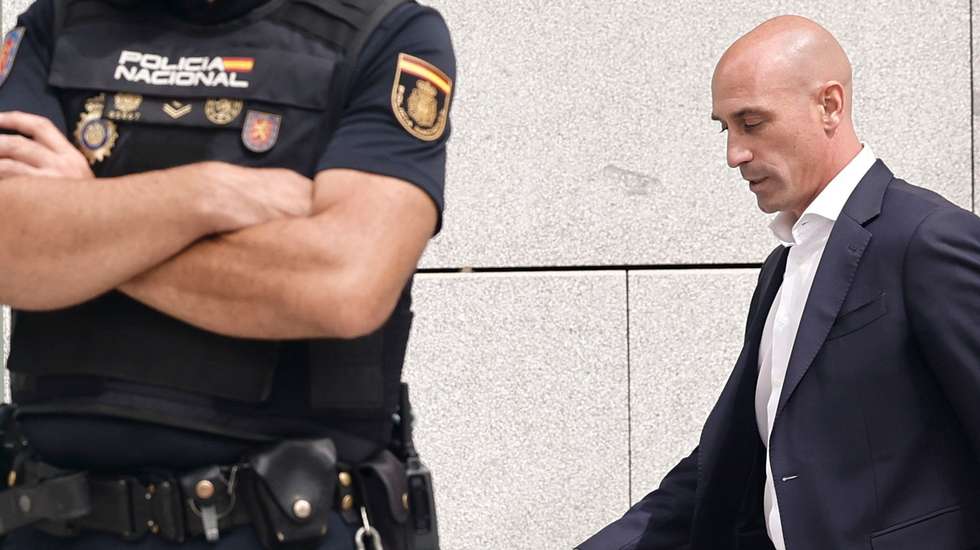epa11246837 (FILE) Spanish former Royal Spanish Football Federation (RFEF) chief Luis Rubiales leaves the National Court in Madrid, Spain, 15 September 2023 (reissued 27 March 2024). On 27 March 2024, the Spanish Public Prosecutor Office asked for a two-year and half jail sentence against Rubiales for the non-consensual kiss to Jenni Hermoso and the alleged pressure to which she was subjected.  EPA/SERGIO PEREZ