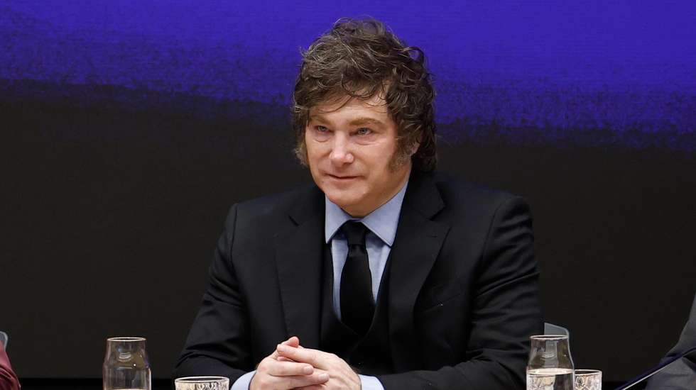 epa13065786 Argentine President Javier Milei attends a ceremony awarding him with the Medal of Honor by the CEU San Pablo University, in Madrid, Spain, 26 June 2026.  EPA/CHEMA MOYA