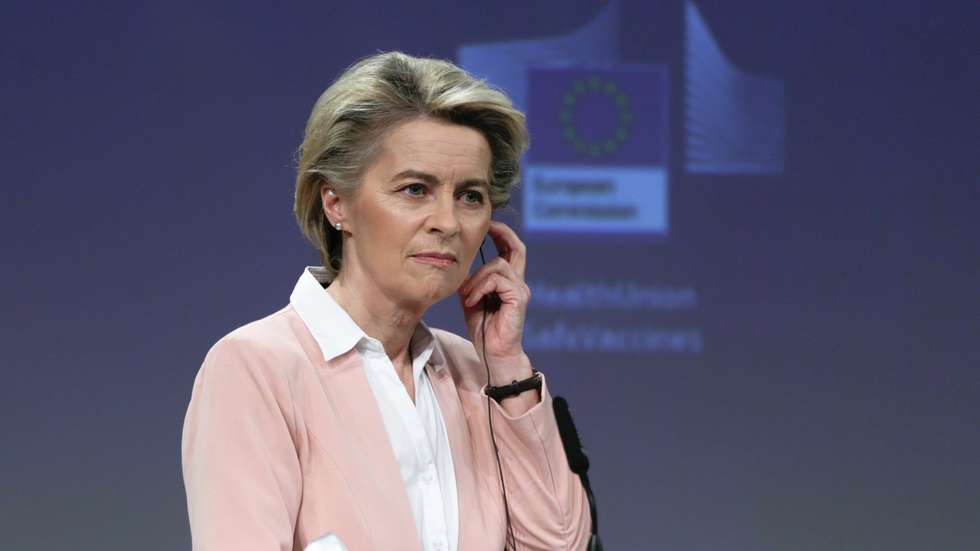 epa09018475 European Commission President Ursula von der Leyen gives a press conference on the HERA Incubator to anticipate the threat of the coronavirus variants at the European Commission Headquarters in Brussels, Belgium, 17 February 2021.  EPA/ARIS OIKONOMOU / POOL