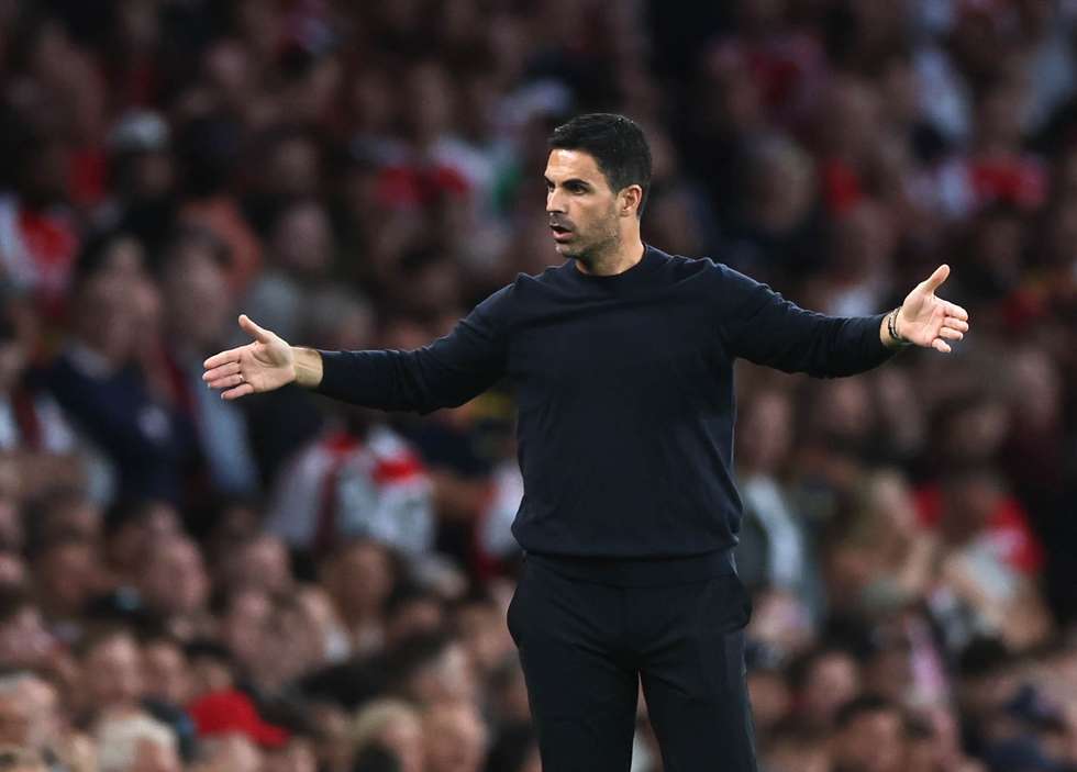 epa13183595 Arsenal's manager Mikel Arteta gestures during the English Premier League match Arsenal FC against Coventry City FC, in London, Britain, 21 August 2026.  EPA/NEIL HALL EDITORIAL USE ONLY. No use with unauthorized audio, video, data, fixture lists, club/league logos, 'live' services or NFTs. Online in-match use limited to 120 images, no video emulation. No use in betting, games or single club/league/player publications.