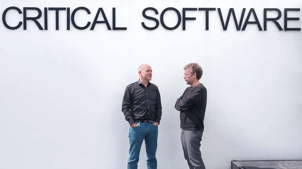 João Carreira e Gonçalo Quadros cofundaram a Critical Software. Hoje são, respetivamente, CEO e chairman