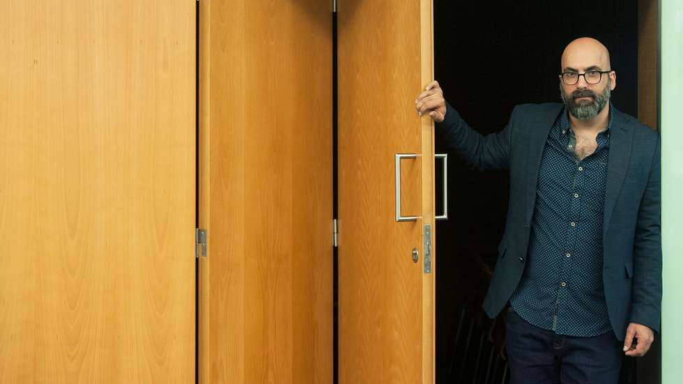 Valter Hugo Mãe venceu o Prémio José Saramago em 2007, com "O remorso de Baltazar Serapião"