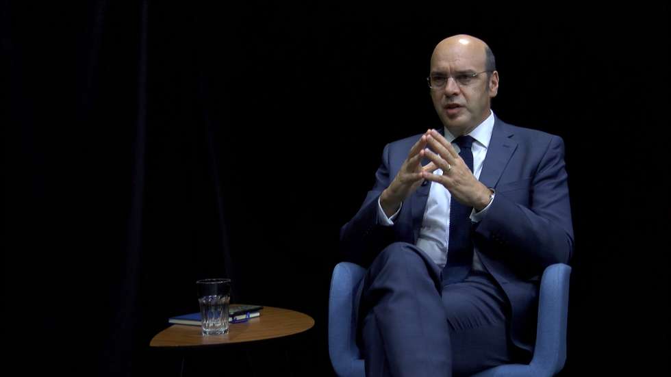 Pedro Siza Vieira salientou que “neste momento, não temos ideia de um confinamento geral”