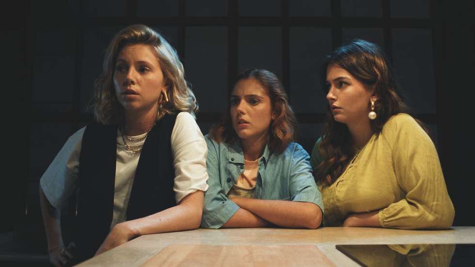 Laura Dutra, Madalena Almeida e Catarina Rebelo, ou no mundo atribulado de "Situações Delicadas", Carlota, Marta e Olívia