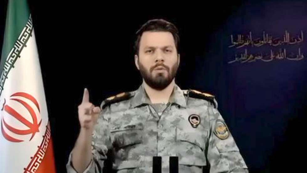 Ebrahim Zolfaqari, porta-voz militar do regime iraniano, ameaça os EUA e Israel com ataques "esmagadores"