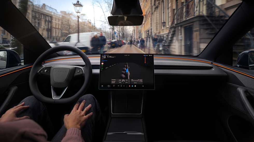 Após 18 meses de testes, em pistas de ensaio e depois na via pública, os Países Baixos legalizaram a utilização do FSD da Tesla. Consideram-no um sistema de condução autónoma supervisionado