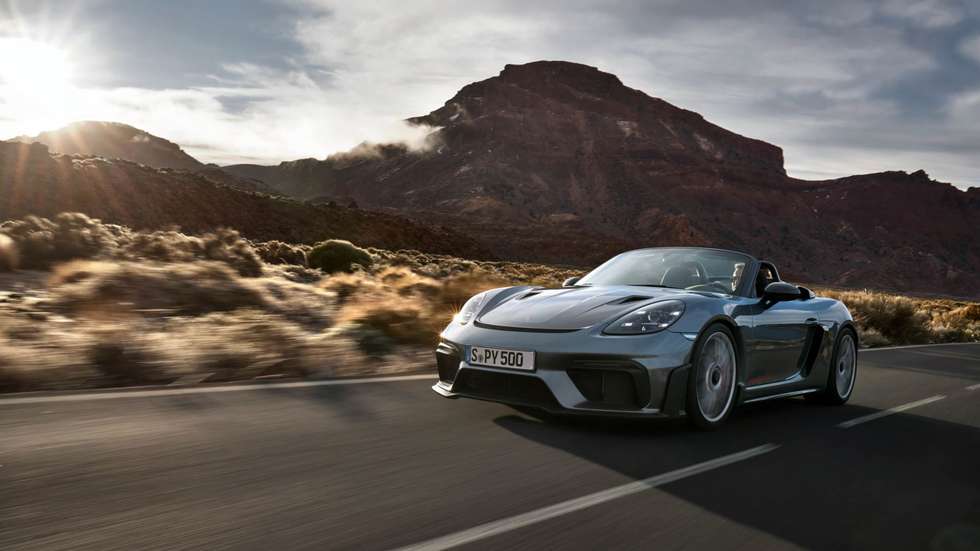 Depois de avanços e recuos, o novo CEO anuncia que a Porsche vai (finalmente) avançar com a produção dos 718 Cayman e Boxster, que há poucos meses (e com outro CEO) tinham sido condenados à "morte"