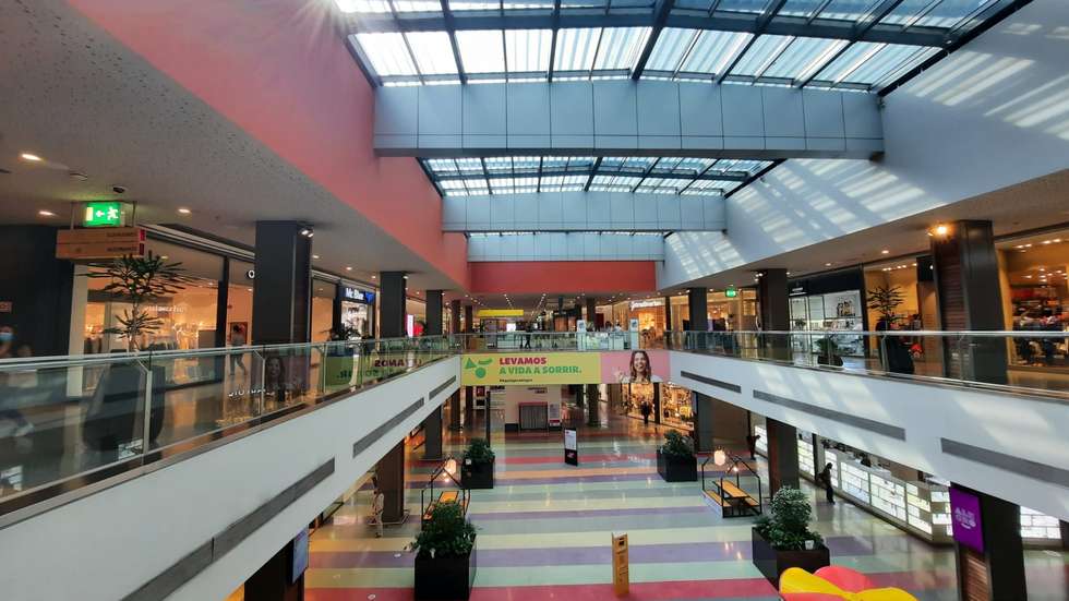 Vendas totais nos centros comerciais portugueses cresceram 7% de 2023 para 2024.