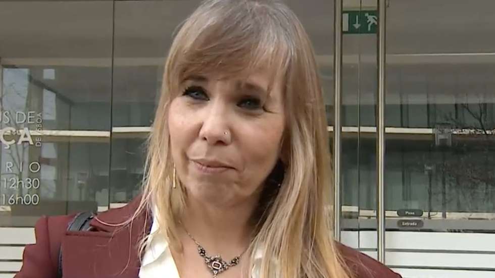 Sara Leitão Moreira, advogada de Sócrates no dia da sua renúncia