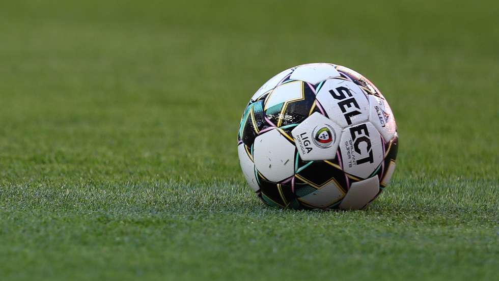 Bola de futebol que foi utilizada na época 2020-2021 da Liga de Futebol, em Lisboa, 02 de setembro de 2020. ANTONIO COTRIM/LUSA