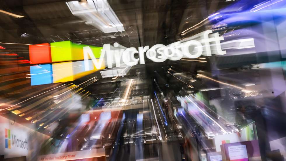 epa12001527 Microsoft logo during the Hanover Fair 2025 (Hannover Messe) in Hanover, Germany, 31 March 2025. More than 4,000 exhibitors are expected to showcase their innovations from 31 March to 04 April at what is billed as the world's largest industrial trade fair, with visitors from approximately 150 countries expected. The partner country in 2025 is Canada under the theme 'The future is here'.  EPA/HANNIBAL HANSCHKE