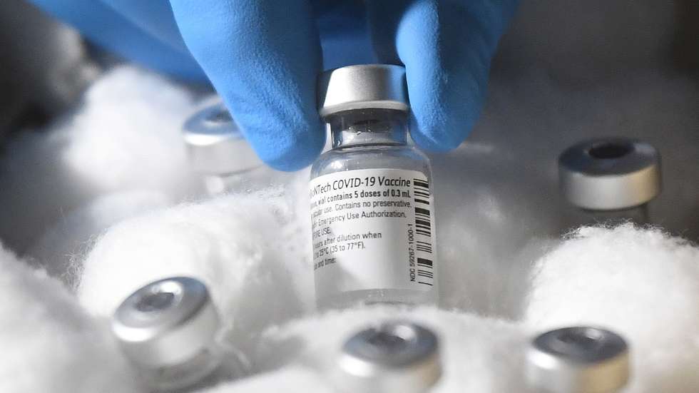 epa08951830 The Pfizer-BioNTech vaccine at a vaccination centre in Salisbury Cathedral in Salisbury, Britain, 20 January 2021. More than four million people in the UK have received their first dose of a Covid-19 vaccine, according to government figures. People in their 70s and the clinically extremely vulnerable in England are now among those being offered the vaccine.  EPA/NEIL HALL
