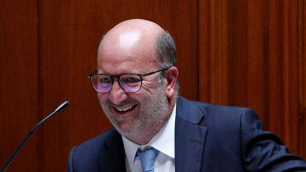 O ministro do Ambiente, João Matos Fernandes, intervêm durante o debate sobre Política Setorial, que decorreu na Assembleia da República, em Lisboa, 16 de junho de 2021. ANTÓNIO COTRIM/LUSA