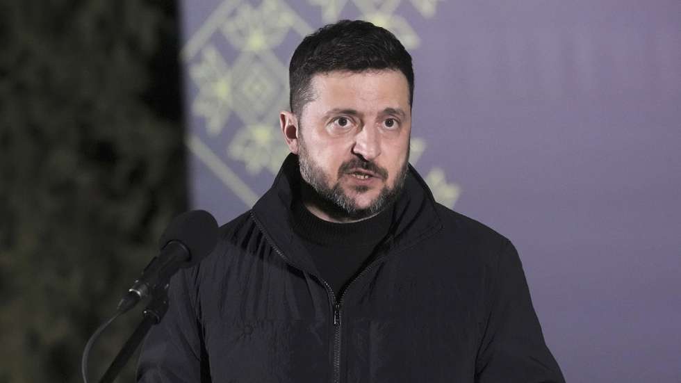 epa12790629 Ukrainian President Volodymyr Zelensky attends a press conference following an Iftar dinner during the holy month of Ramadan in Kyiv, Ukraine, 02 March 2026, amid the Russian invasion. President Zelensky, along with other top Ukrainian officials, joined Muslim servicemen for the traditional fast-breaking meal to honor those defending the country. Iftar is the evening meal eaten by Muslims to break their daily fast after sunset during Ramadan, which in 2026 began in mid-February.  EPA/ANDREW KRAVCHENKO