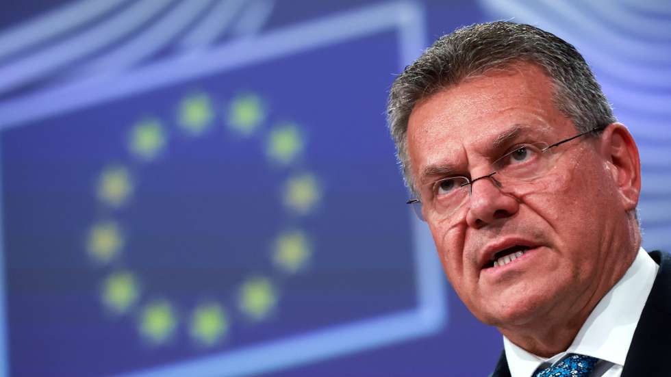 epa12384628 European Commissioner for Trade and Economic Security and for Interinstitutional Relations and Transparency, Maros Sefcovic addresses a press conference following the weekly college meeting of the European Commission in Brussels, Belgium, 17 September 2025. The European Commission presented a new strategic EU-India Agenda and proposed a package of sanctions on Israel in response to the Israeli operations in Gaza.  EPA/OLIVIER HOSLET