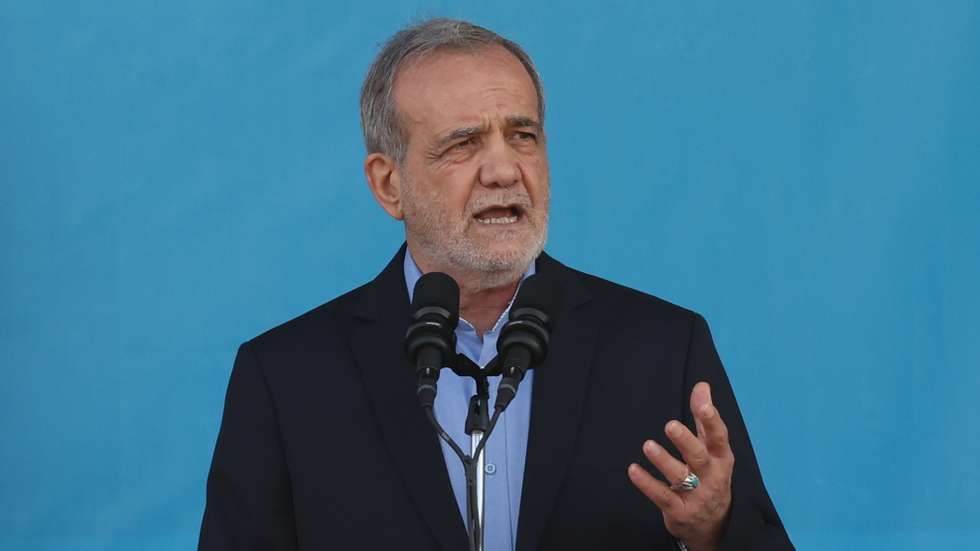 epa11616681 Iranian president Masoud Pezeshkian speaks during the annual military parade marking the Iraqi invasion in 1980, which led to an eight-year-long war (1980-1988); in Tehran, Iran, 21 September 2024. According to IRNA newes agency, Iranian president Masoud Pezeshkian said 'our defense system power is on that level that no enemy even dares to think to attack against Iran, and we will continue to develop our defense system in any aspects.'  EPA/ABEDIN TAHERKENAREH