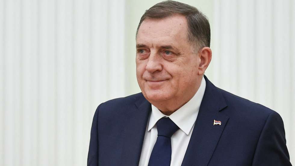 epa12003577 Bosnian Serb leader Milorad Dodik looks on before a meeting with Russian President Vladimir Putin (not pictured) at the Kremlin in Moscow, Russia, 01 April 2025. Dodik arrived in the Russian capital despite an international arrest warrant issued against him.  EPA/MIKHAIL TERESHCHENKO/SPUTNIK/KREMLIN POOL MANDATORY CREDIT