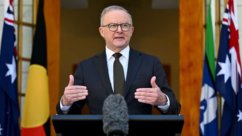 epa11786567 Australian Prime Minister Anthony Albanese speaks to the media during a press conference announcing a new step in the bilateral relationship between Australia and the Solomon Islands in Canberra, Australia, 20 December 2024.  EPA/LUKAS COCH AUSTRALIA AND NEW ZEALAND OUT