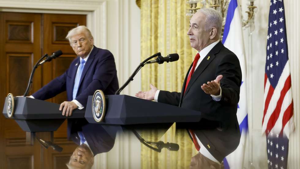 epaselect epa11875639 Israeli Prime Minister Benjamin Netanyahu (R) and US President Donald J. Trump (L) during a joint press conference in the East Room of the White House in Washington, DC, USA, 04 February 2025. President Trump, who is hosting his first in-person meeting with another world leader since returning to the White House, and Prime Minister Netanyahu are set to discuss the Israeli cease-fire with Hamas, Iran's nuclear program and future arms shipments, among other bilateral issues.  EPA/SHAWN THEW / POOL