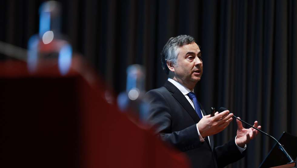 O ministro da Educação, Ciência e Inovação, Fernando Alexandre, intervém durante a iniciativa “Construir Educação, Aproximar Territórios”, no Instituto Superior de Engenharia do Porto, 13 de abril de 2026. ESTELA SILVA/LUSA