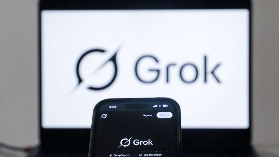 epaselect epa12644242 The Grok artificial intelligence (AI) website is displayed on a mobile phone as a nationwide restriction on the service takes effect, in Shah Alam, outside Kuala Lumpur, Malaysia 12 January 2026. The Malaysian Communications and Multimedia Commission (MCMC) ordered a temporary block on the tool starting 11 January, citing its 'repeated misuse' to generate non-consensual sexually explicit images and 'grossly offensive' content. According to the regulator, the action was taken after social media platform X and xAI, the start-up behind Grok, failed to implement adequate technical safeguards despite multiple formal notices.  EPA/FAZRY ISMAIL