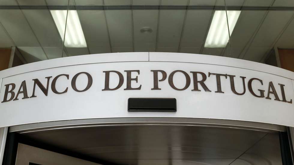 Caso o Banco de Portugal decida pedir ao banco mais dados para analisar alguma reclamação a resposta tem um prazo máximo de cinco dias úteis