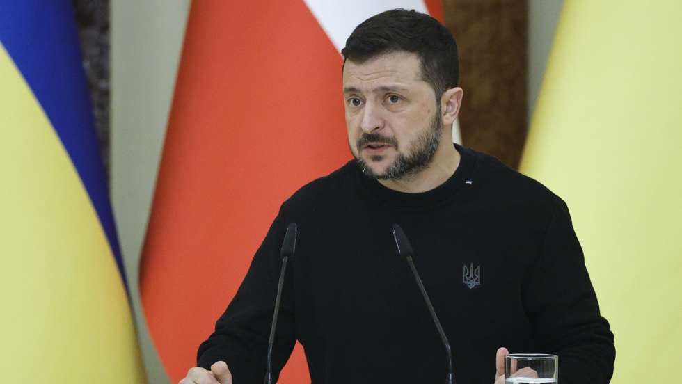 epa11729711 Ukrainian President Volodymyr Zelensky addresses a joint press conference with Danish Prime Minister Frederiksen after their meeting in Kyiv, Ukraine, 19 November 2024. A new aid package from Denmark worth 130 million euro will support the development of Ukrainian missiles and drones, Ukrainian President Zelensky announced on 19 November, following his meeting with the Danish prime minister. Frederiksen is on an official visit to Ukraine as the country marks 1,000 days since Russia's full-scale invasion.  EPA/SERGEY DOLZHENKO