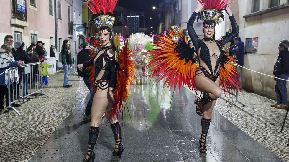 Desfile noturno do Carnaval da Mealhada, 12 de fevereiro de 2024. PAULO NOVAIS/LUSA