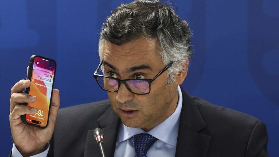 O ministro da Educação, Ciência e Inovação, Fernando Alexandre, em conferência de imprensa sobre as medidas aprovadas na reunião do Conselho de Ministros de quinta-feira em matéria de Educação, Ensino Superior, Ciência e Inovação, na sede do Ministério, em Lisboa, 05 de setembro de 2025. TIAGO PETINGA/LUSA