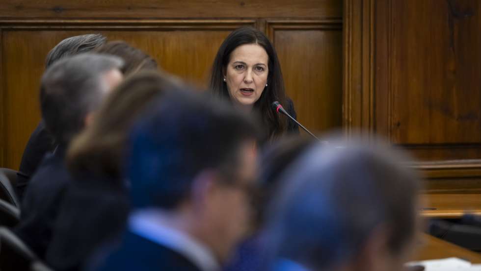 A ministra da Justiça, Rita Alarcão Júdice, durante a sua audição na comissão de Assuntos Constitucionais, Direitos, Liberdades e Garantias, na Assembleia da República, em Lisboa, 31 de março de 2026. JOSÉ SENA GOULÃO/LUSA
