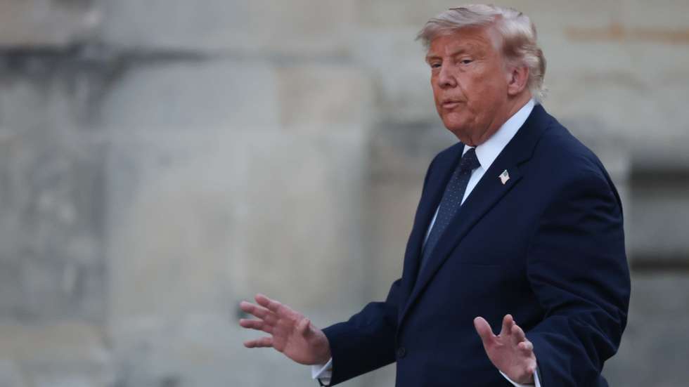 epa13045190 US President Donald J. Trump, hosted by French President Emmanuel Macron and his wife Brigitte Macron, arrives at the Chateau de Versailles, in Versailles, west of Paris, France 17 June 2026. US President Trump attended the G7 summit with other members in Evian-les-Bain, France.  EPA/MOHAMMED BADRA