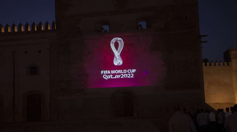 Emblema oficial do Mundial de 2022, que se irá realizar no Qatar.