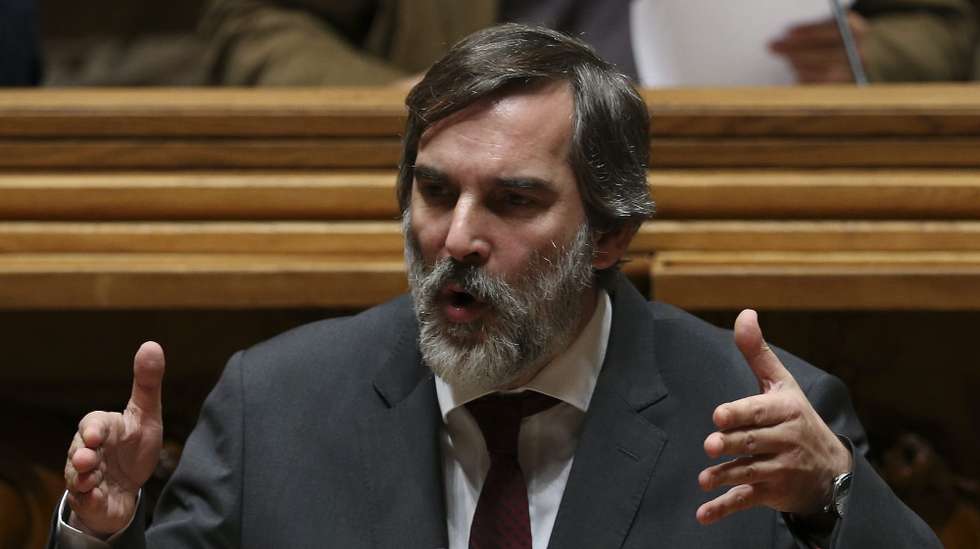 Emídio Guerreiro vai liderar uma comissão de 25 deputados